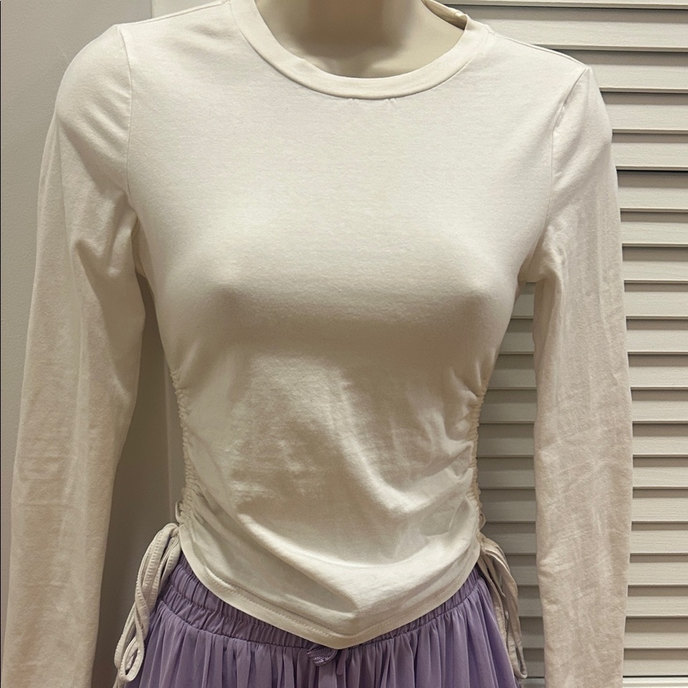 Women's White Long Sleeve Top